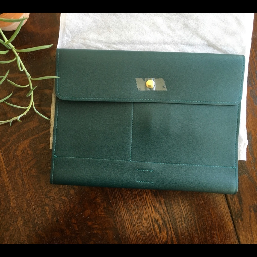 Marilyn Mini Clutch